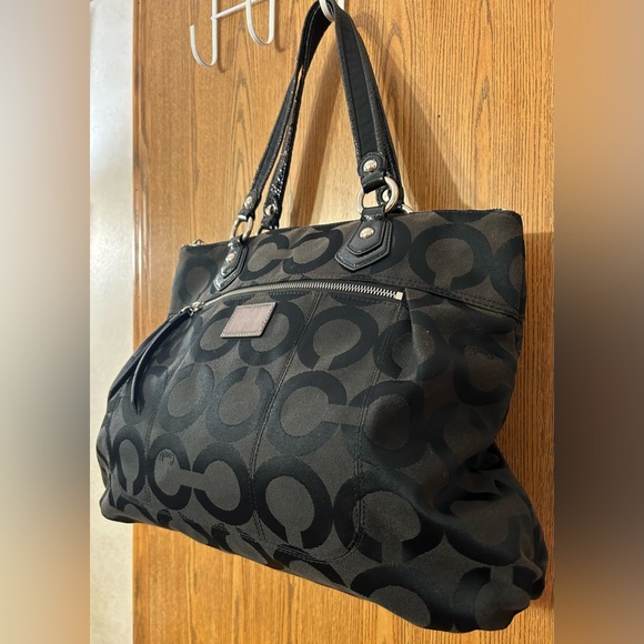 Coach Poppy Monogram Canvas Large Hobo w/ Silver Hardware - Picture 2 of 9